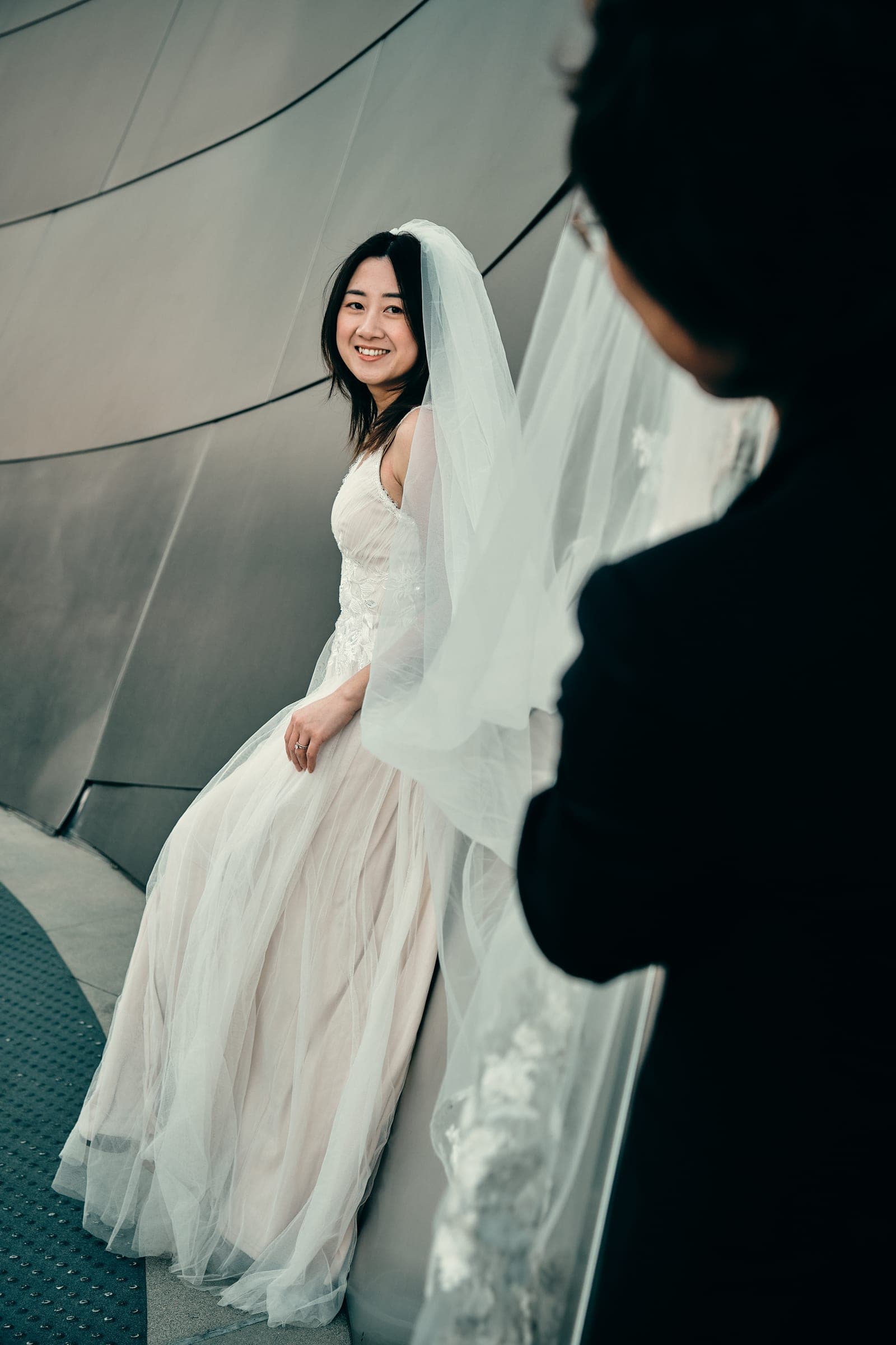 Quang & Hien — Walt Disney Concert Hall — pre-wedding photography in Downtown Los Angeles, CA — photo 4
