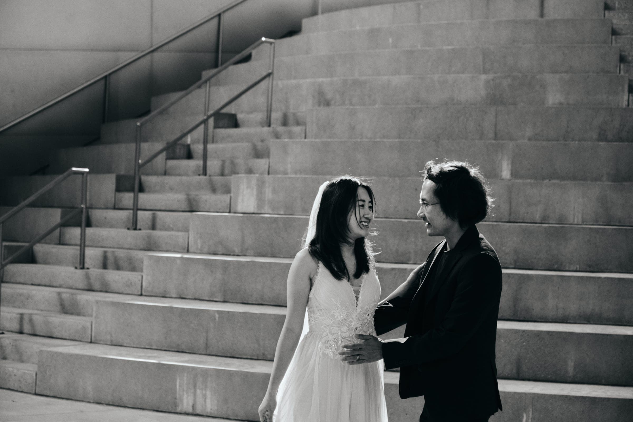 Quang & Hien — Walt Disney Concert Hall — pre-wedding photography in Downtown Los Angeles, CA — photo 12